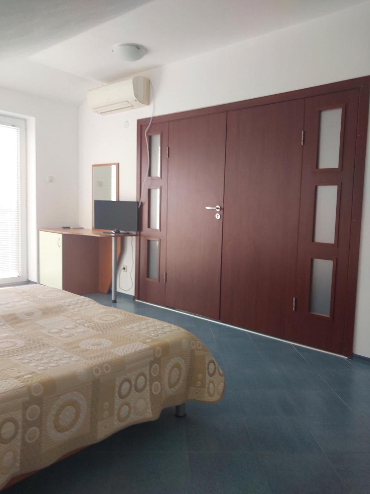 Family Hotel Maritime อัคโตโปล ภายนอก รูปภาพ